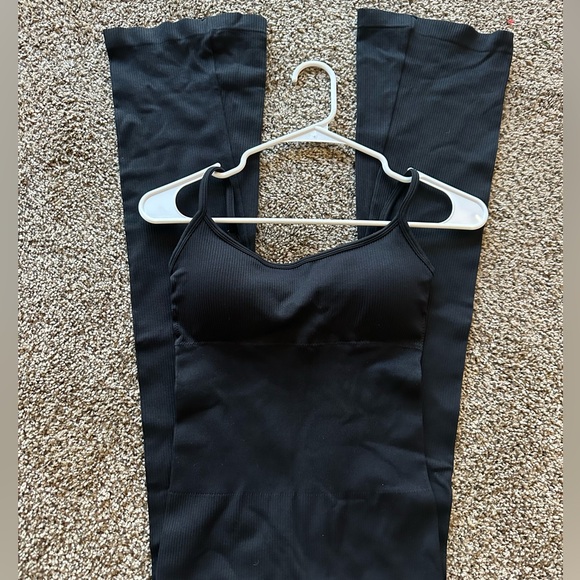 Black flare pants jumpsuit : women's size small - Picture 2 of 2